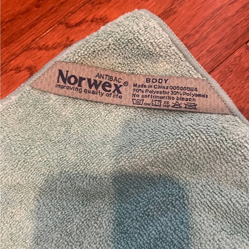 Norwex Teal Body Towel